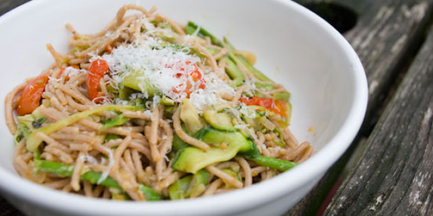 Groentepasta met Zongedroogde Kerstomaten